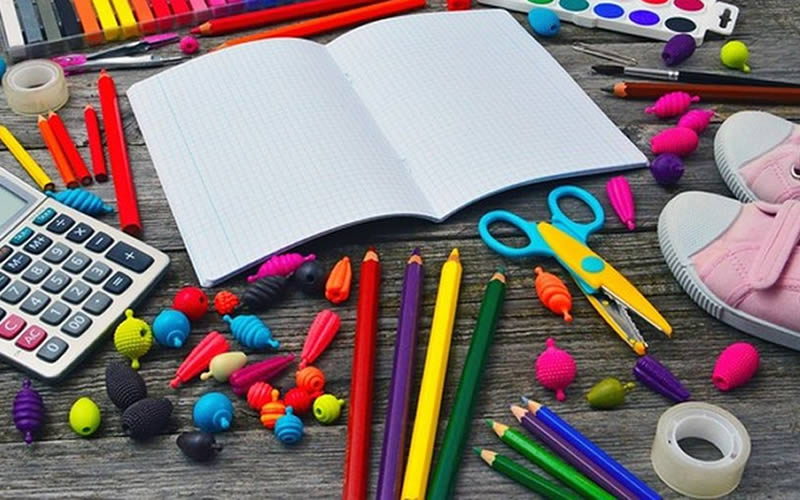 Συγκέντρωση σχολικών ειδών στον Προσκυνηματικό Ναό Αγίου Στεφάνου Τρικάλων