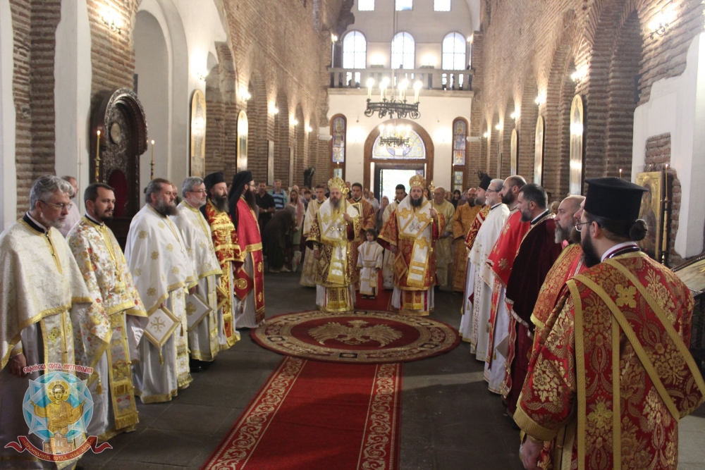 Празнична архиерейска Литургия и свещенически офикии в Деня на София
