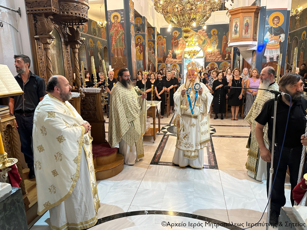 Ο Μητροπολίτης Ιεραπύτνης ιερούργησε στον κατάμεστο Ιερό Ναό Αγίου Γεωργίου Αυγενικής Ηρακλείου