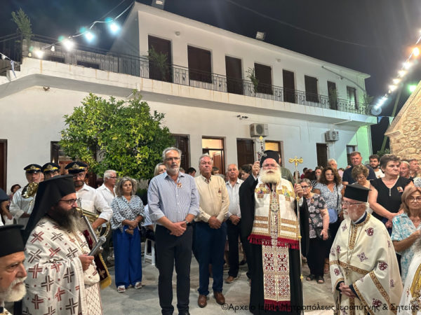 Ο Αρχιερατικός Εσπερινός και η λιτανεία της ιεράς εικόνας της Παναγίας των Λιθινών Σητείας