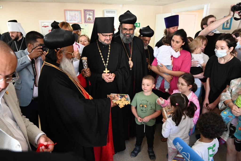 Предстоятель Маланкарской Церкви Индии посетил Российскую детскую клиническую больницу в Москве