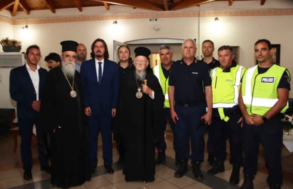 نقابة ضباط الشرطة في ولاية إيليا تكرم البطريرك المسكوني