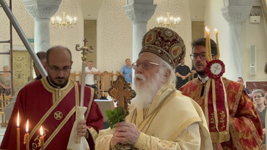 KREMTOHET ME SHPRESËTARI LARTËSIMI I KRYQIT