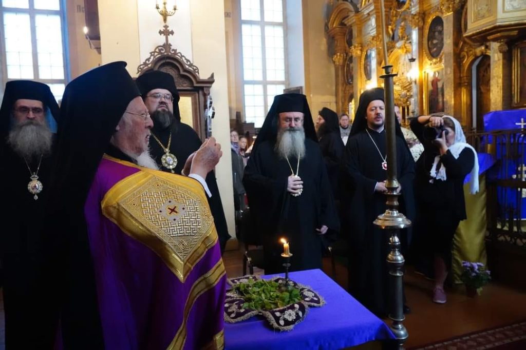 ‎قداس عيد رفع الصليب الكريم المحيي في استونيا