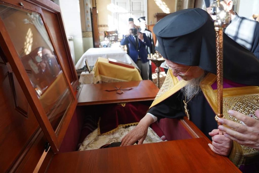 صاحب القداسة في ابرشية تارتو كنيسة استونيا