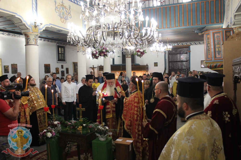 Кюстендил посрещна частица от Светия Кръст Господен