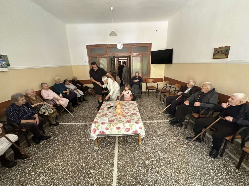 Επέστρεψαν οι γέροντες στο Γηροκομείο της Ιεράς Μητροπόλεως Τρίκκης στα Μεγάλα Καλύβια