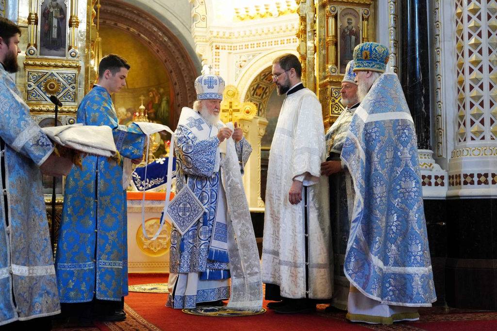 Святейший Патриарх Кирилл совершил иерейскую хиротонию сотрудника ОВЦС диакона Феодора Шульги