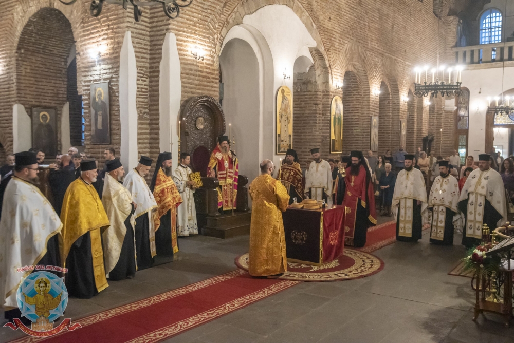 Празнична вечерня в чест на св. София и дъщерите ѝ Вяра, Надежда и Любов