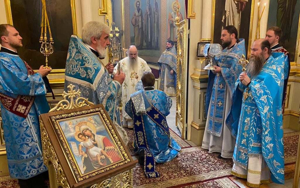 В праздник Рождества Богородицы на подворьях Русской духовной миссии совершены архиерейские богослужения