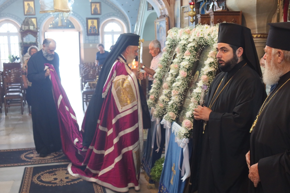 Την εορτή του Γενεσίου της Θεοτόκου τίμησε ο Μητροπολίτης Σύρου στη Σίφνο και τη Μήλο