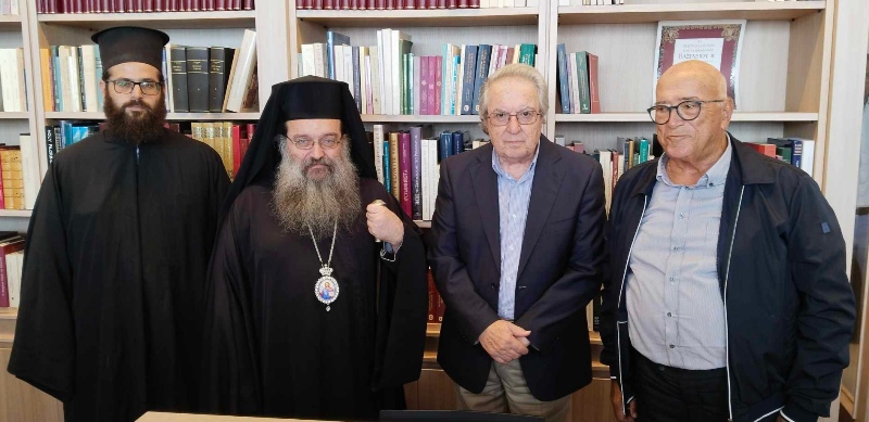 Ο καθηγητής Μπαμπινιώτης στο «Φιλολογικό Ειλητάριο» της Ιεράς Μητρόπολης Χίου