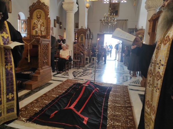 Η Εξόδιος Ακολουθία της Μοναχής Γλυκερίας (Πετεμερίδου) στον Προφήτη Ηλία Λουτρακίου