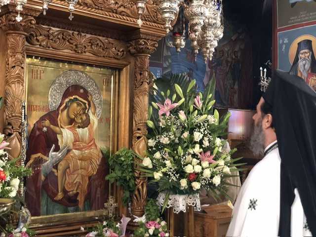Λαμπρή η πανήγυρη της Παναγίας της Παρηγορητρίας στον Βύρωνα – 3η επέτειος της Ιεράς Δακρυρροής