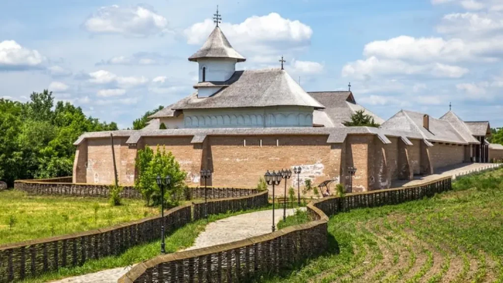Tronos și Ribale Wehbé cântă pentru reconstruirea Mănăstirii Turnu de Prahova