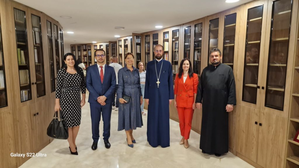 S-a deschis biblioteca de la Catedrala din Madrid. Departamentul pentru Românii de Pretutindeni a finanţat proiectul
