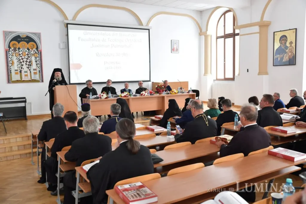 Promoția ‘93 a Facultății de Teologie din București s-a revăzut după 30 de ani. Doi ierarhi, printre absolvenți