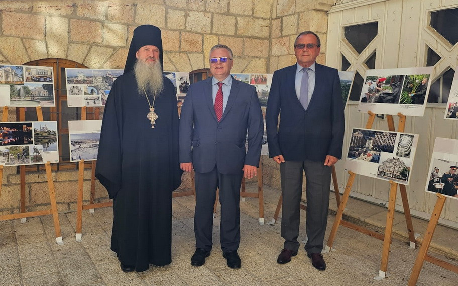 Представители Русской духовной миссии в Иерусалиме приняли участие в приеме по случаю государственного праздника Республики Беларусь