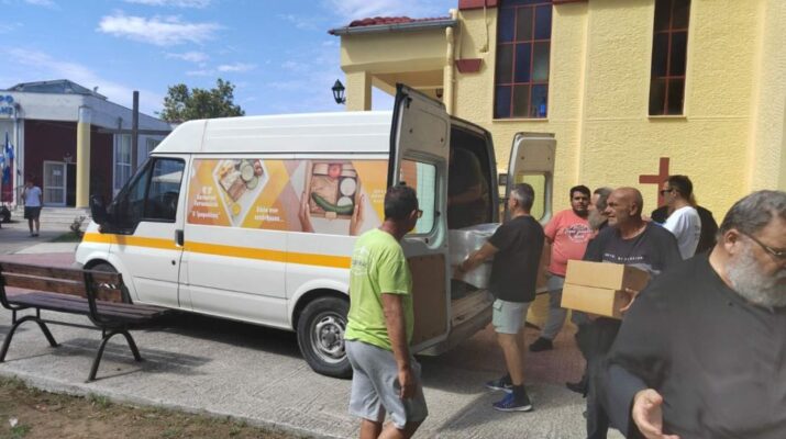 Ι.Μ Λαρίσης: Συγκέντρωση ρούχων, κλινοσκεπασμάτων και ηλεκτρικών συσκευών για τους πλημμυροπαθείς