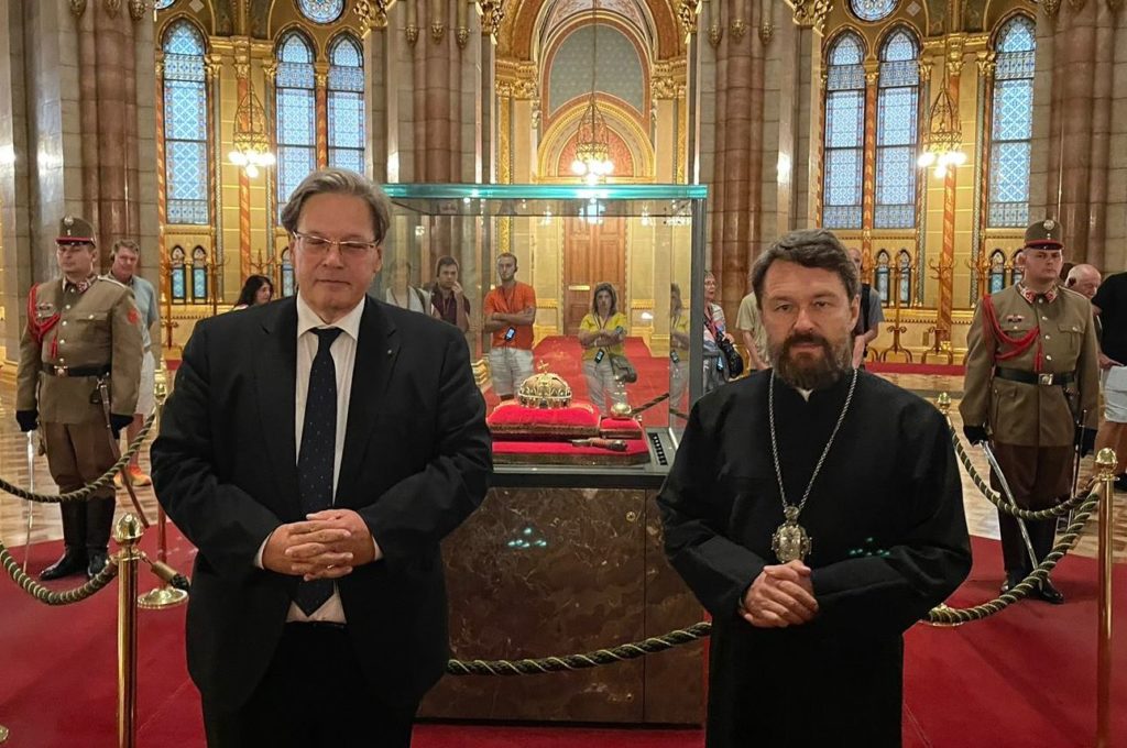 ბუდაპეშტისა და უნგრეთის მიტროპოლიტი ილარიონი უნგრეთის პარლამენტის დეპუტატთა ჯგუფს შეხვდა