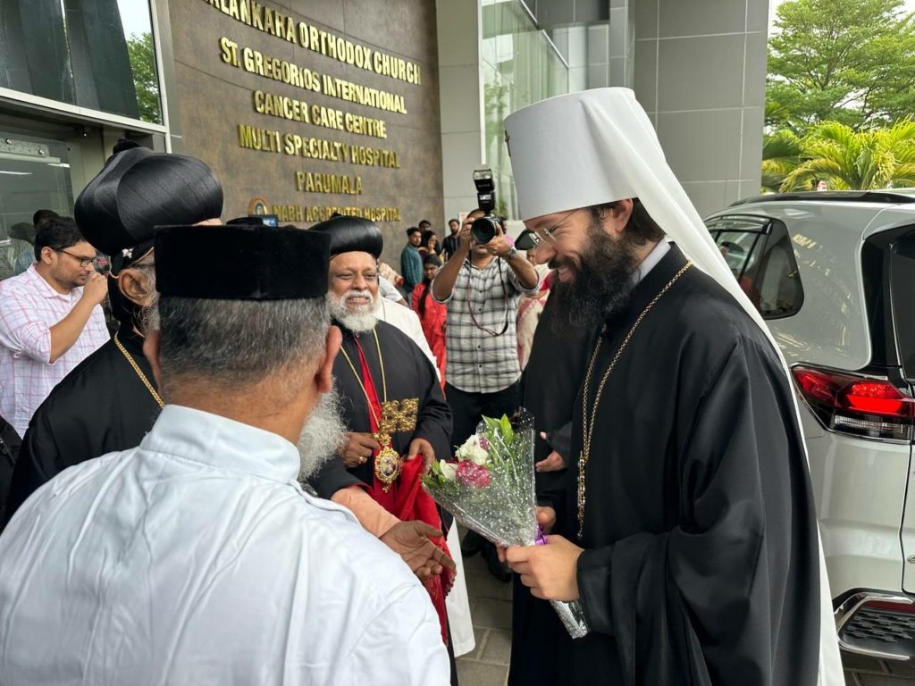 Председатель ОВЦС прибыл в Индию