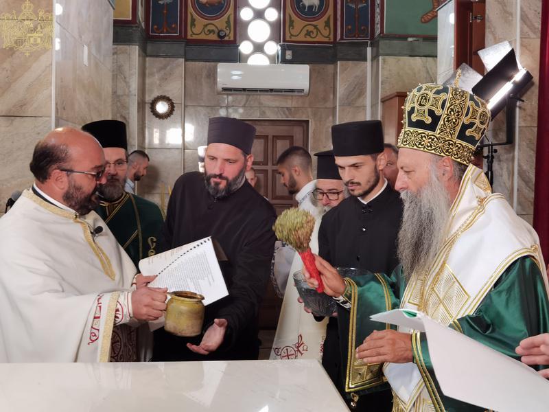 Εγκαίνια ναού αφιερωμένου στον Όσιο Συμεών τον Μυροβλύτη τέλεσε ο Πατριάρχης Σερβίας