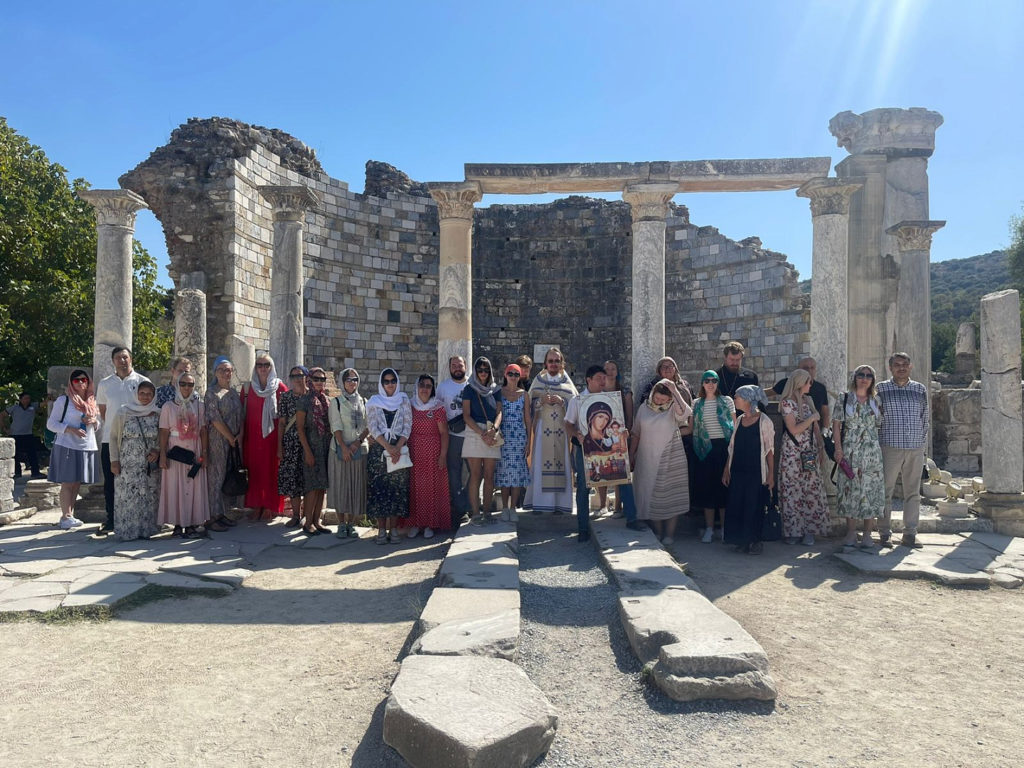 В день воспоминания III Вселенского Собора совершена Литургия в храме Пресвятой Богородицы в Эфесе