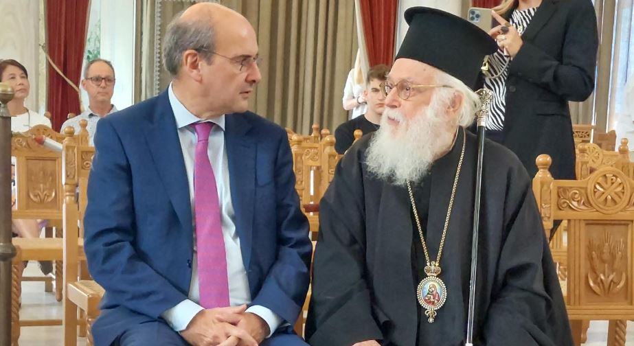 Κωστής Χατζηδάκης: Ο Αρχιεπίσκοπος Αναστάσιος έχει ταυτίσει τη ζωή του με την έννοια “αγάπη”