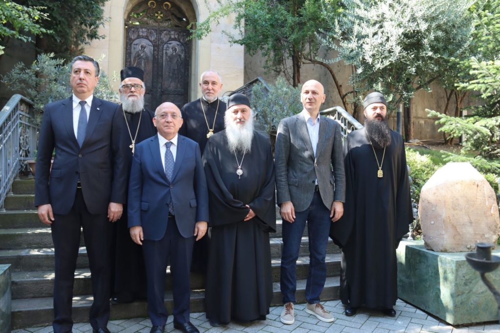 Αζέροι αξιωματούχοι στο Πατριαρχείο Γεωργίας με στόχο την ενίσχυση της ειρήνης στον Καύκασο