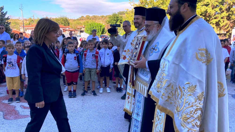 Σουφλί: Ο Μητροπολίτης Δαμασκηνός τέλεσε τον Αγιασμό για το νέο σχολικό έτος παρουσία της ΠτΔ