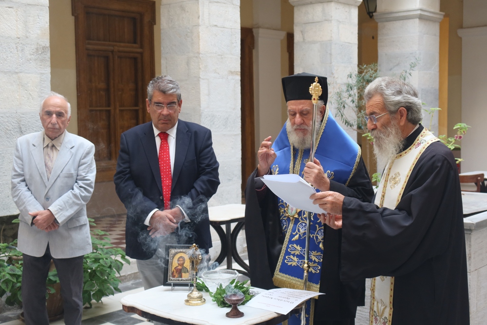 Μητροπολίτης Σύρου: Οι Δικαστικοί διακρίνονται για το ήθος τους