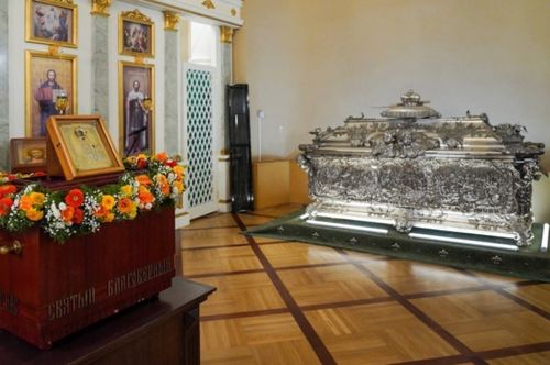 Условия хранения гробницы Александра Невского в лавре усовершенствуют