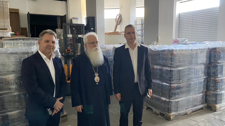 Παράδοση λιπασμάτων και απορρυπαντικών στην Ιερά Μητρόπολη Δημητριάδος για τη στήριξη αγροτών