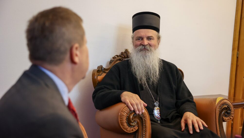 Στον Επίσκοπο Ράσκας και Πριζρένης ο Ειδικός Εντεταλμένος της ΕΕ στο Κοσσυφοπέδιο