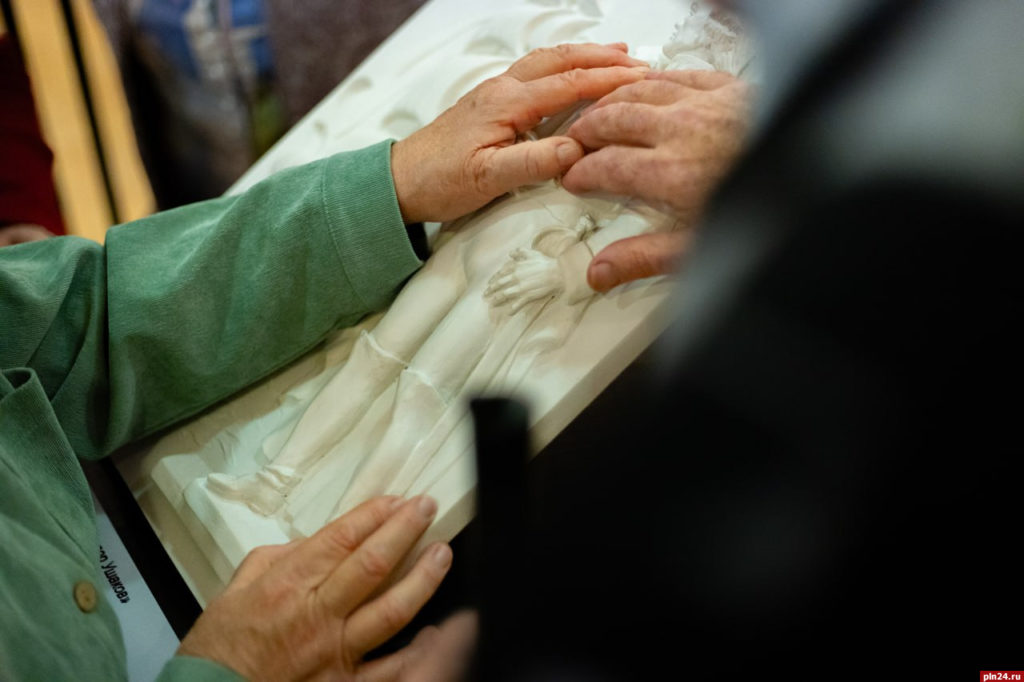 Ρωσία: Έκθεση ζωγραφικής με Ορθόδοξους Αγίους για άτομα με προβλήματα όρασης