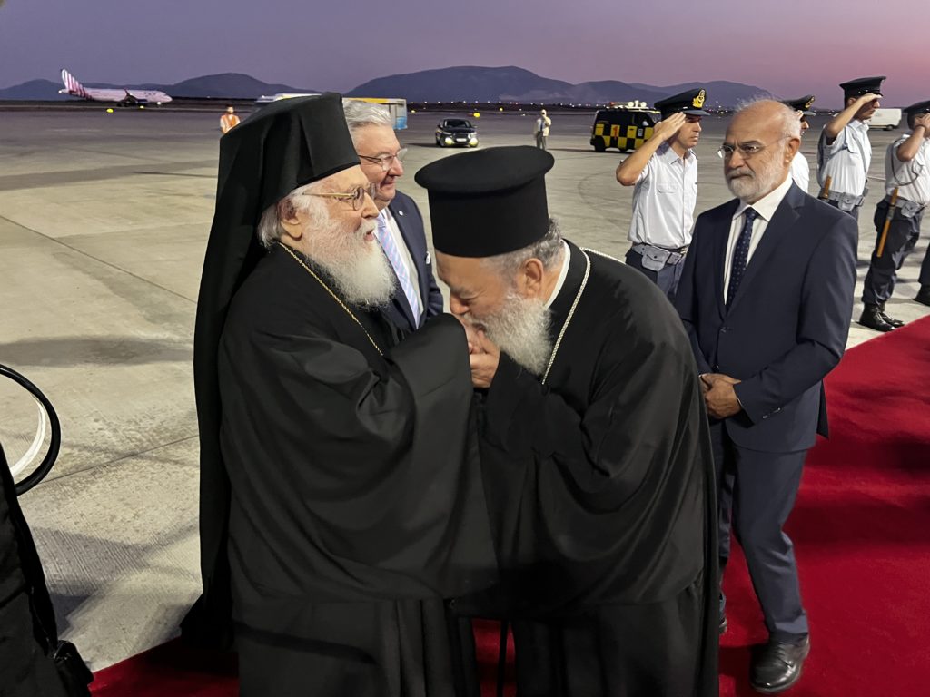 Στην Αθήνα αφίχθη ο Αρχιεπίσκοπος Αλβανίας