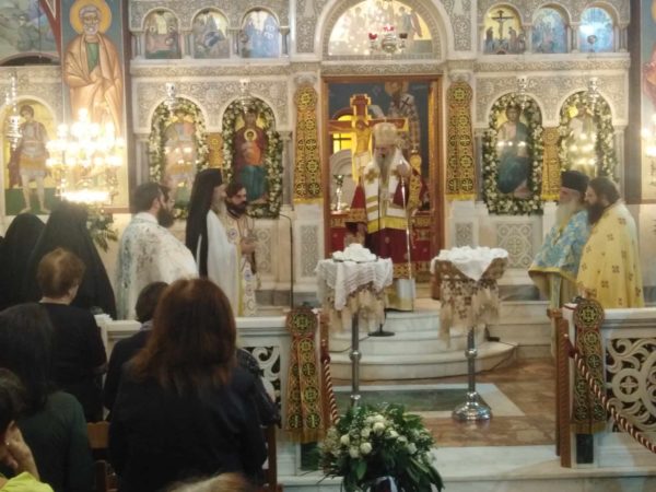 Ανεκλάλητη συγκίνηση για τον ερχομό του κορυφαίου ορθόδοξου κειμηλίου της Παναγίας Εικοσιφοίνισσας, στον Άγιο Δημήτριο Πειραιώς