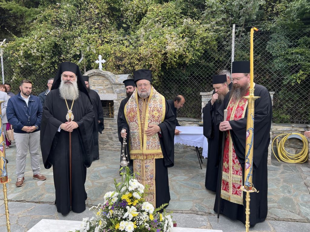 Ο Μητροπολίτης Γέρων Πριγκηποννήσων στην Ιερά Μονή Σπαρμού