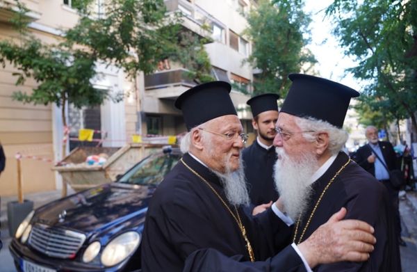 صاحب القداسة يزور مكتب تمثيلية البطريركية المسكونية في اثينا