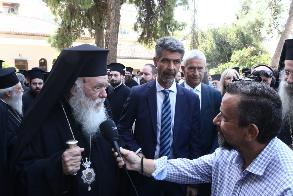 Αρχιεπίσκοπος  Ιερώνυμος στο ope.gr: “Παρουσιάστηκε μια Ιεραρχία της Εκκλησίας της Ελλάδος ενωμένη” (ΒΙΝΤΕΟ)