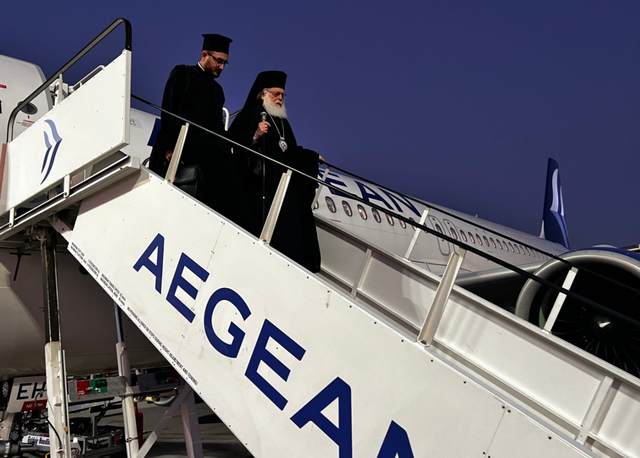 “Kolonel Janullatos”, kryepeshkopi grek i Shqipërisë pritet me nderime të larta në Athinë