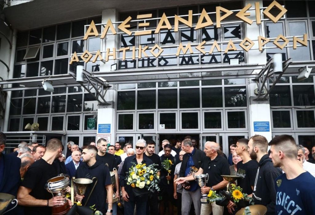 Το τελευταίο «αντίο» στον Γιάννη Ιωαννίδη