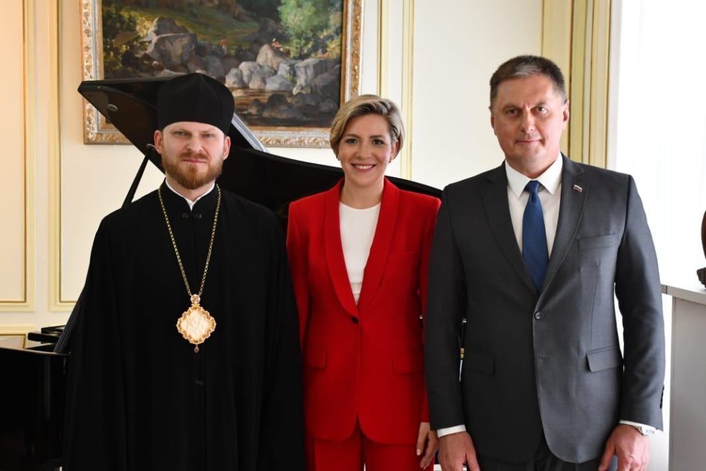 Епископ Аргентинский и Южноамериканский Леонид посетил торжественный прием по случаю Дня народного единства