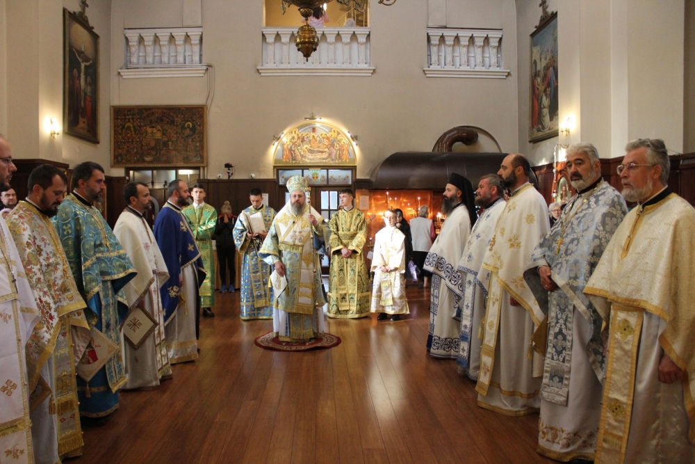 Втори храмов празник отпразнува столичната църква „Покров Богородичен“