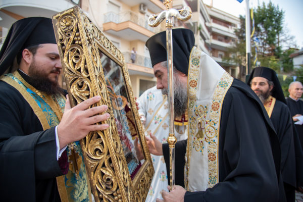 Υποδοχή της ιεράς εικόνας της Θεοτόκου της «Φανερωμένης» στις Σέρρες