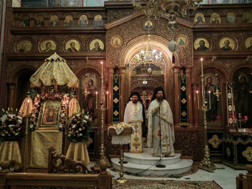 Ολονύκτιος αγρυπνία προς την Υπεραγία Θεοτόκο στον Ιερό Ναό Υπαπαντής Πειραιώς