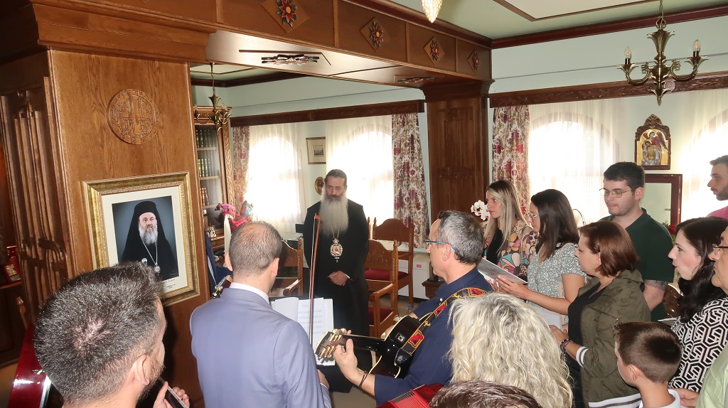 Κλήρος και λαός της Φθιώτιδας ευχήθηκαν στον Ποιμενάρχη τους