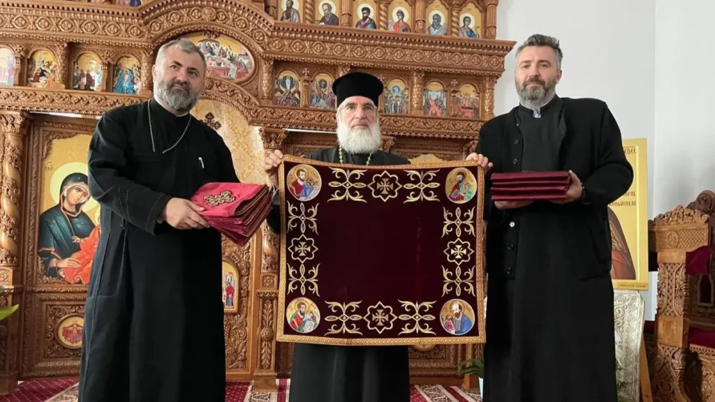 Mănăstirile și parohiile din Onești au primit ilitoane noi