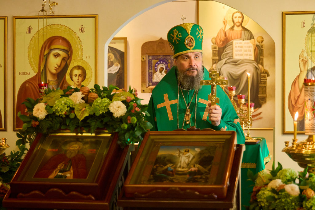 Патриарший экзарх Юго-Восточной Азии возглавил престольный праздник Сергиевского храма на острове Бали