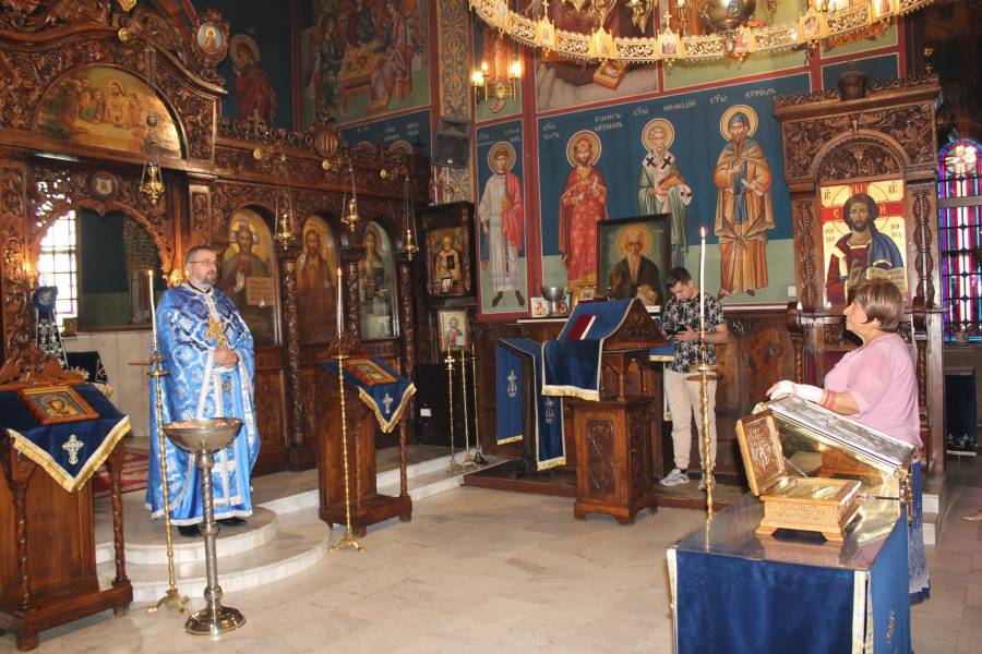 Ново неделно училище за възрастни отваря врати в София